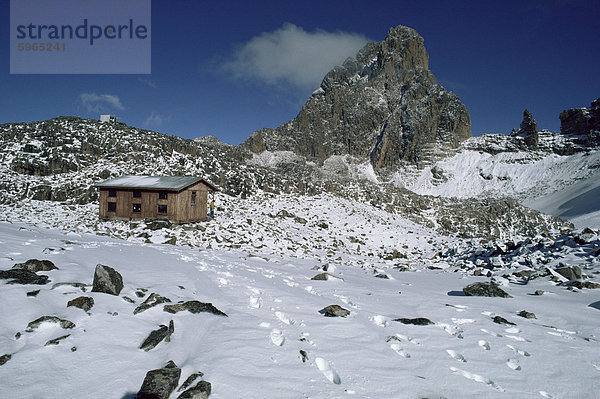 Österreichische Hütte auf Südosten Gesicht  Mount Kenia  UNESCO Weltkulturerbe  Kenia  Ostafrika  Afrika