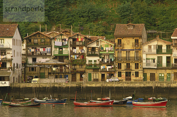 nahe Hafen Europa Tradition Gebäude klein Ufer Boot vorwärts Spanien