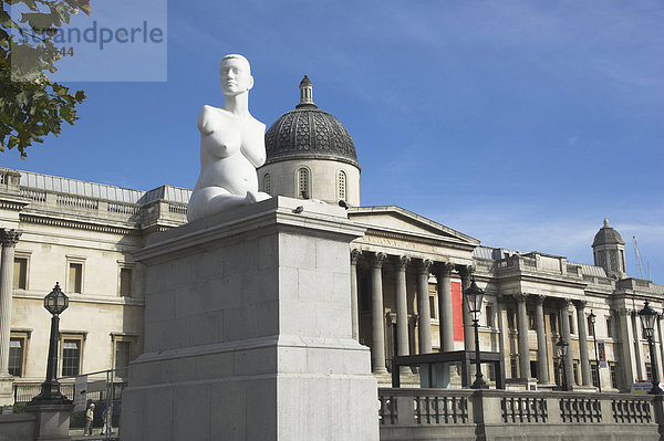Statue von Alison Lapper  Trafalgar Square  London  England  Vereinigtes Königreich  Europa
