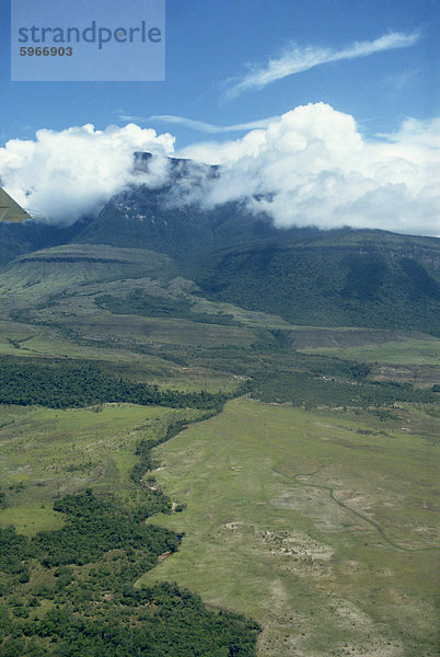 Landschaft um Kavak  ein indianisches Dorf nahe der Salto Angel  Venezuela  Südamerika