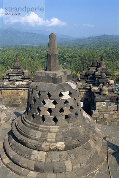 Buddhistische Tempel Borobudur  UNESCO Weltkulturerbe  Java  Indonesien  Südostasien  Asien