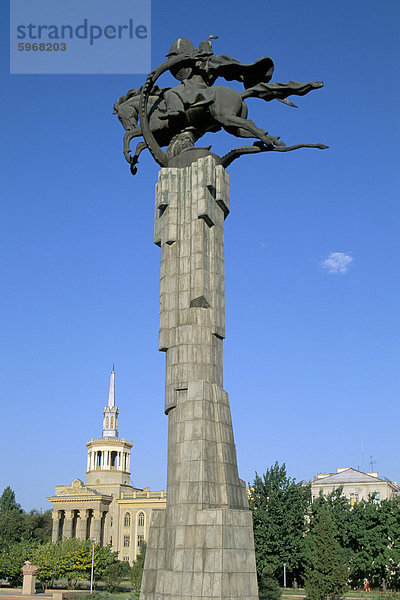 Fessel-Statue  Science College  Bishkek  Kirgisien  Zentralasien  Asien