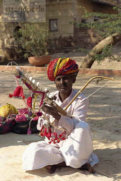 Musiker am Fort  Jodhpur  Rajasthan Indien  Asien