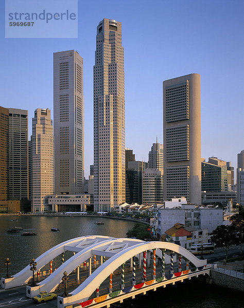 Skyline der Stadt  Singapur  Südostasien  Asien