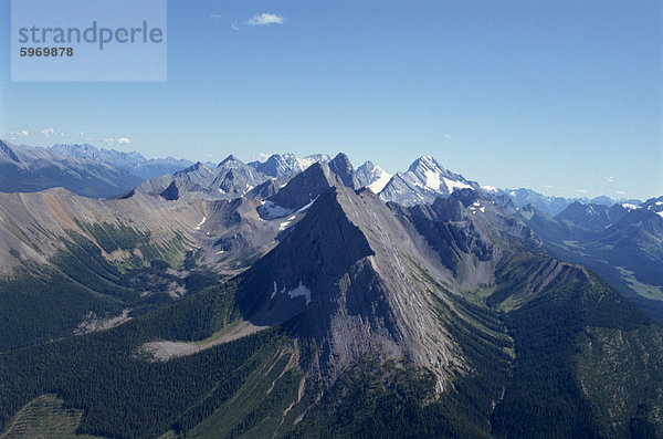 Rocky Mountains in der Nähe von Banff  Alberta  Kanada  Nordamerika