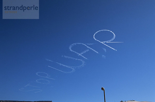 Stop Krieg Zeichen geschrieben Himmel in Dampf aus Flugzeug  Kapstadt  Südafrika  Afrika