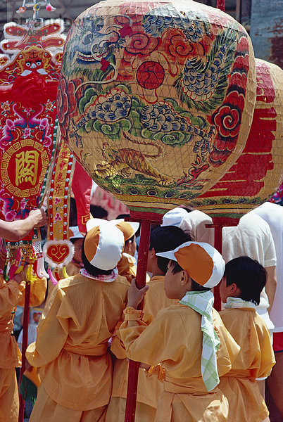 Jährliche Bun Festival im Mai auf Cheung Chau Island  Hongkong  China  Asien