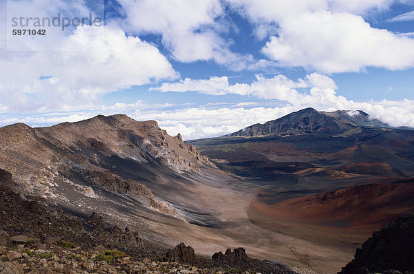 Der Haleakala Krater auf der Insel Maui  Hawaii  Vereinigte Staaten von Amerika  Nordamerika