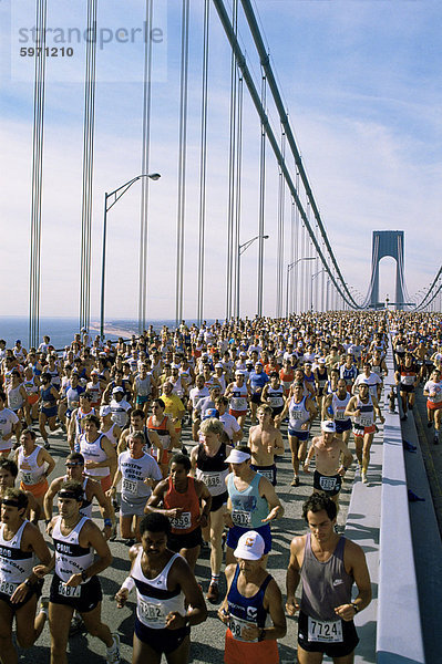 Läufer  Marathon  New York  New York State  Vereinigten Staaten von Amerika  Nordamerika