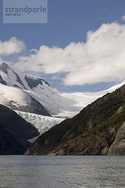 Garibaldi Gletscher  Garibaldi Fjord  Darwin-Nationalpark  Feuerland  Patagonien  Chile  Südamerika