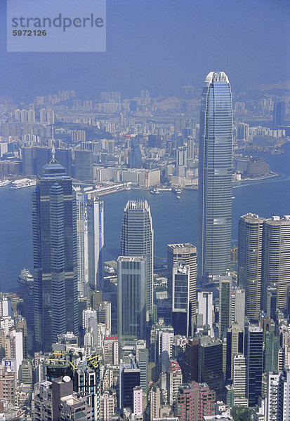 Skyline und den Victoria Harbour  Hong Kong  China  Asien