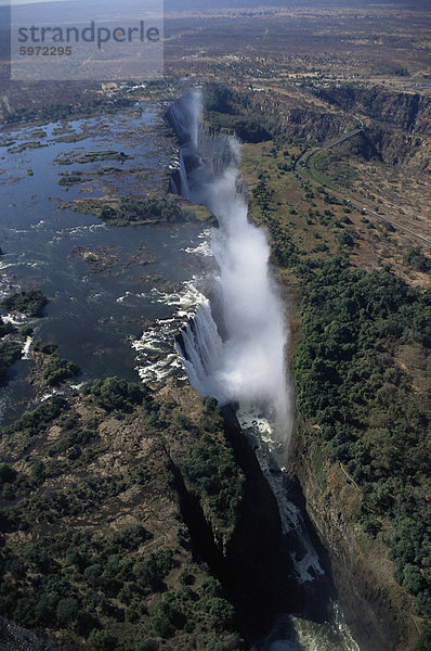Luftbild der Victoriafälle  UNESCO World Heritage Site  Zimbabwe  Afrika
