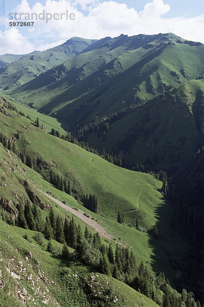 In der Nähe von Narat Tianshan (Tian Shan) Berge  Xinjiang  China  Asien