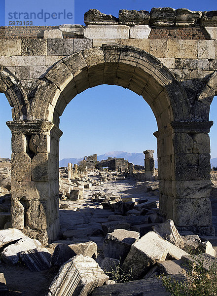 Ruinen von Hierapolis  UNESCO Weltkulturerbe  Anatolien  Türkei  Kleinasien  Eurasien
