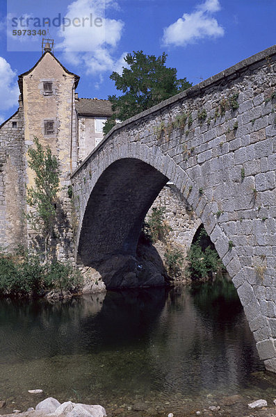 Le Pont-de-Montvert  Fluss Tarn  Cevennen  Lozere  Languedoc-Roussillon  Frankreich  Europa