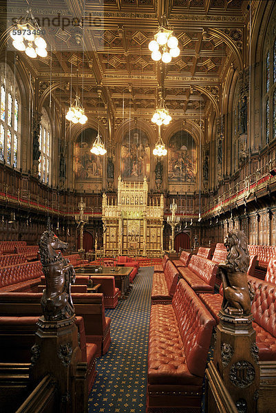 Die Lords-Kammer  House of Lords  Houses of Parliament  Westminster  London  England  Großbritannien  Europa