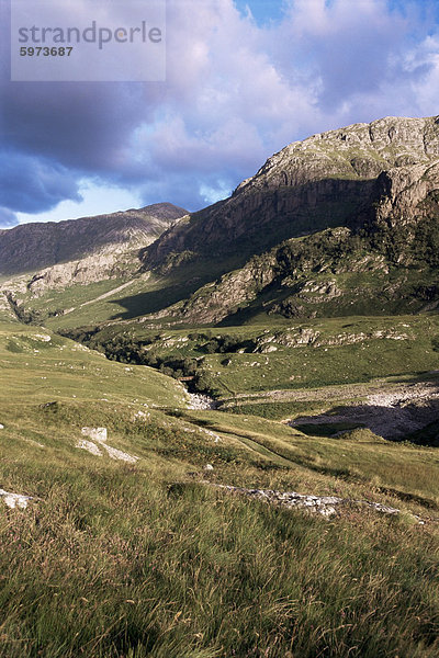 Tal und Pass von Glencoe  Hochlandregion  Schottland  Vereinigtes Königreich  Europa