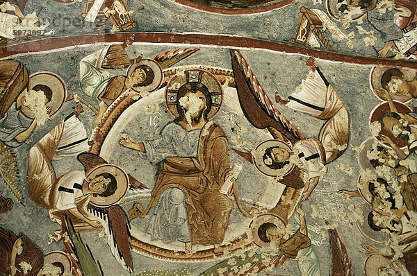 Jesus mit Engeln  Christian Fresken in Sandale Kirche  Göreme Open Air Museum  Göreme  Kappadokien  Anatolien  Türkei  Kleinasien  Eurasien
