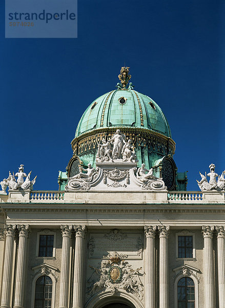 Kuppel der Michaelertract  Hofburg Komplex  UNESCO Weltkulturerbe  Wien  Österreich  Europa