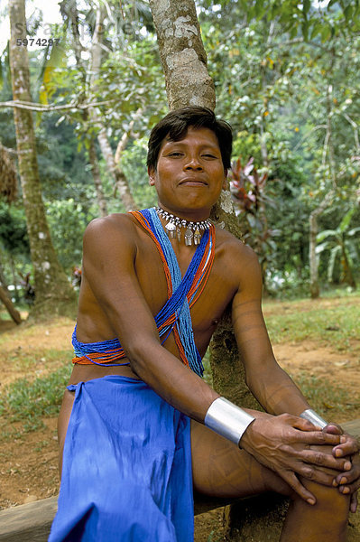 Embera Indianer  Soberania Nationalpark  Panama  Mittelamerika