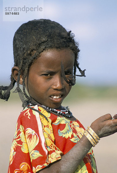 Porträt eines Afar-Mädchen  Tochter der Wüste Nomad  Afar-Dreieck  Dschibuti  Afrika