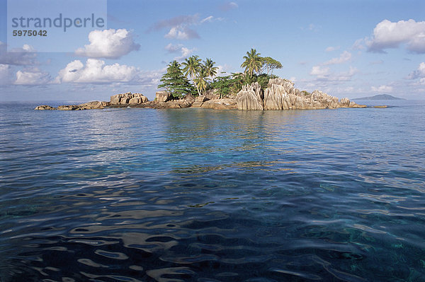 Krasnogorskij-Saint-Pierre (St. Pierre Ilet)  Anse Volbert  Insel Praslin  Seychellen  Indischer Ozean  Afrika