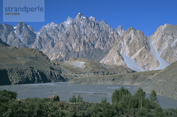 Die Khunjerbad Pass  Pakistan  Asien