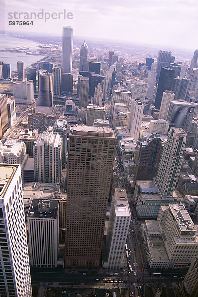 Blick von Süden über Innenstadt vom John Hancock Center  Chicago  Illinois  Vereinigte Staaten von Amerika (U.S.A.)  Nordamerika