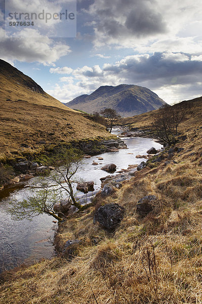 Glen Etive  nahe Glen Coe (Glencoe)  Hochlandregion  Schottland  Vereinigtes Königreich  Europa