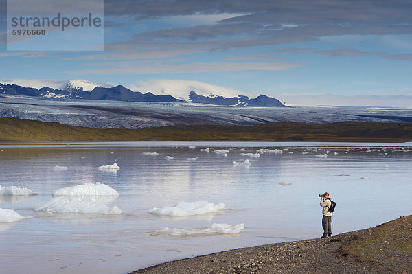 Fjallsarlon Gletschersee und Fjallsjokull (Oraefajokull)-Gletscher in der Nähe von Jokulsarlon Gletscher Lagune  Südost-Island (Austurland)  Island  Polarregionen