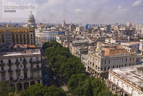 Blick über die alte Stadt von Havana  Kuba  Westindische Inseln  Caribbean  Central America