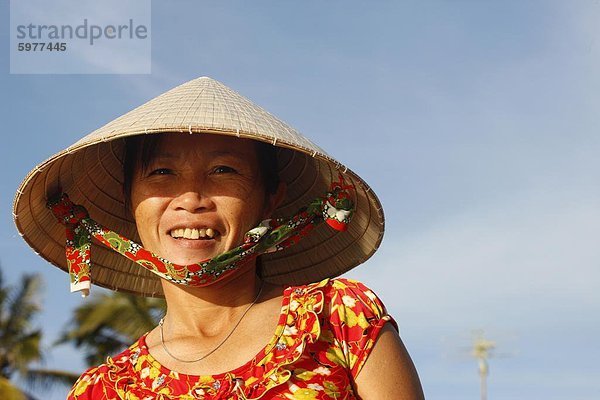 Vietnamesische Frau  Mui Ne  Bin Thuan  Vietnam  Indochina  Südostasien  Asien