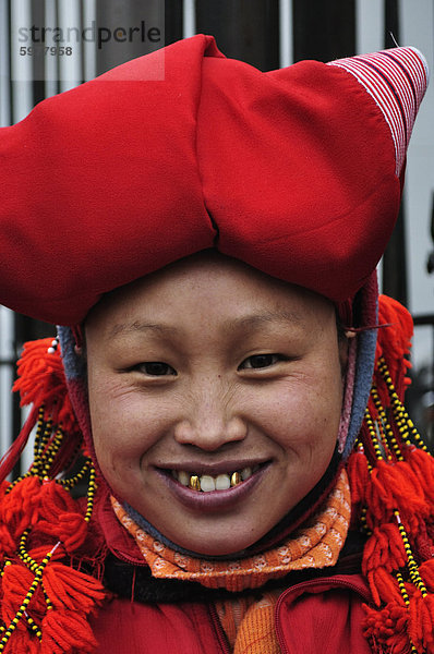 Hill Stamm Frau des Volkes Minderheit der Lao Chai  Sapa  Vietnam  Indochina  Südostasien  Asien