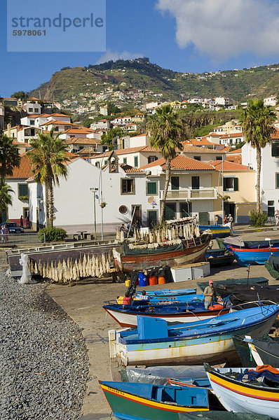 Dorsch Hafen Europa trocknen klein Boot angeln Atlantischer Ozean Atlantik Madeira Portugal Speisesalz Salz