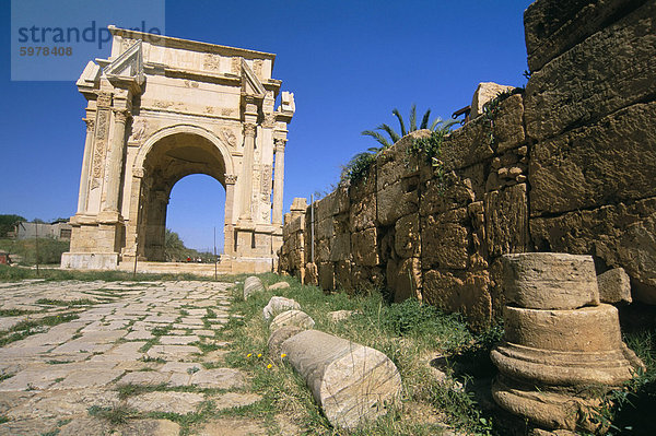 Severan Bogen (Settimio Severo Bogen)  Leptis Magna  UNESCO Weltkulturerbe  Tripolitanien  Libyen  Nordafrika  Afrika