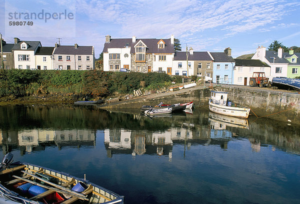 Fischereihafen  Roundstone Dorf  Connemara  County Galway  Connacht  Eire (Irland)  Europa