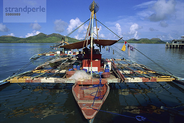 Angeln Banca (Auslegerboot)  Coron  Basuanga Island  Palawan  Philippinen  Südostasien  Asien