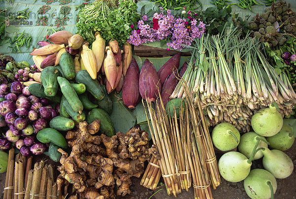 Gemüse auf einem Markt in Laos  Indochina  Südostasien  Asien