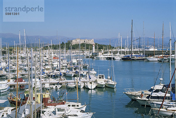 Antibes  Alpes-Maritimes  Cote d ' Azur  Côte d ' Azur  Provence  Frankreich  Mediterranean  Europa