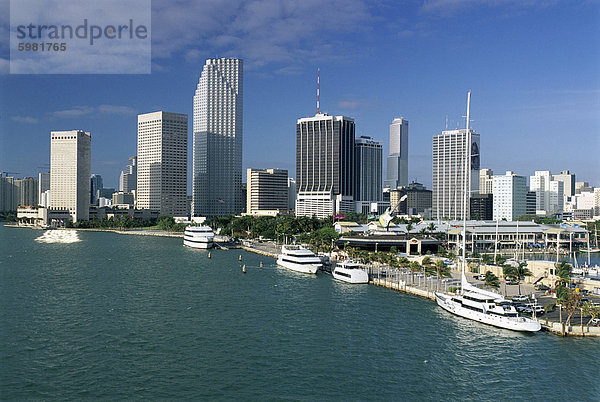 Skyline der Stadt  Miami  Florida  Vereinigte Staaten von Amerika (U.S.A.)  Nordamerika