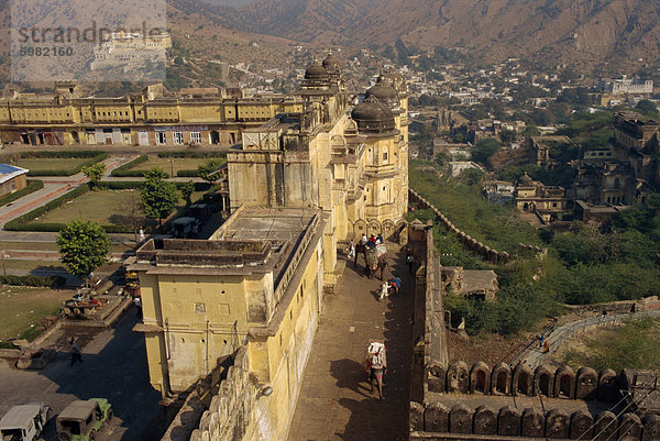 Amber Palast und Festung  erbaut 1592 von Maharadschas Mann Singh  Jaipur  Rajasthan Indien  Asien