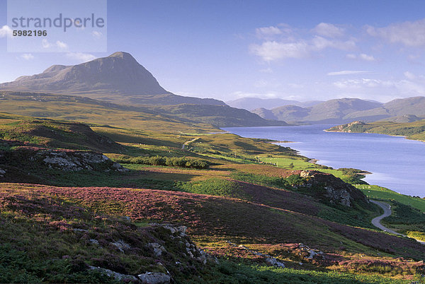 Strathmore Tal  Loch Hoffnung und Ben Hope  927 m  Sutherland  Hochlandregion  Schottland  Vereinigtes Königreich  Europa