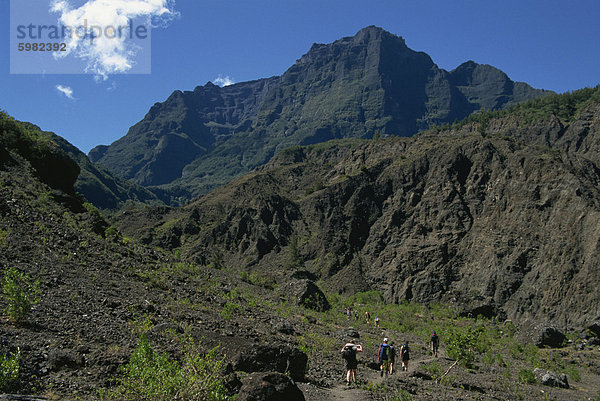 Trekking im Krater in Richtung Marla  Cirque de Mafate  Reunion  Afrika