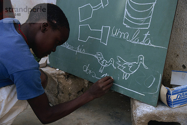 Alphabetisierung  Mosambik  Afrika