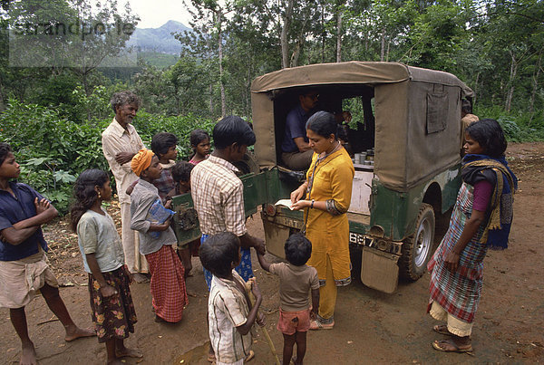 Stammes-Leute und Gesundheit der Arbeitnehmer in Gudulur Hills  Indien  Asien