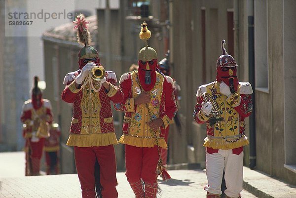 Europa Fest festlich Spiel Dorf rot Kostüm - Faschingskostüm Italien Trompete