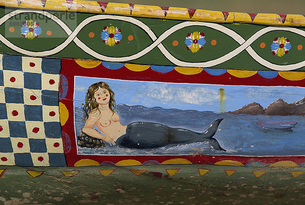 Meerjungfrau gemalt auf Angeln Schlauchboot  Castellammare del Golfo  Sizilien  Italien  Europa