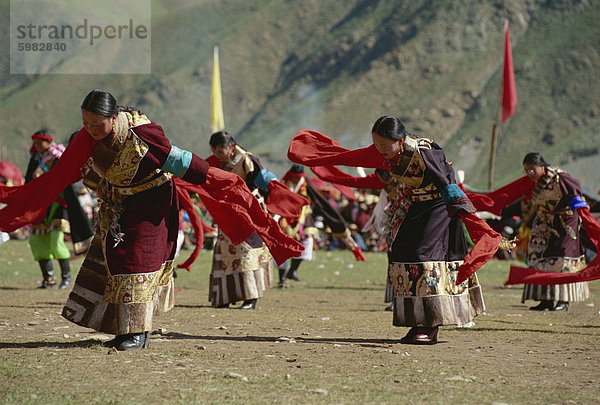 Tibeter tanzen  Yushu  Qinghai  China  Asien