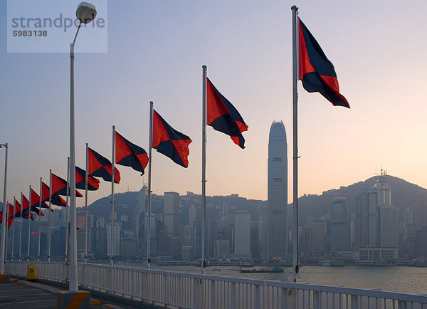 Hafen Sie bei Dämmerung  Hong Kong  China  Asien