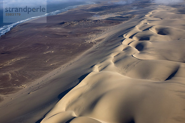 Luftbild  Skeleton Coast Nationalpark  Namibia  Afrika